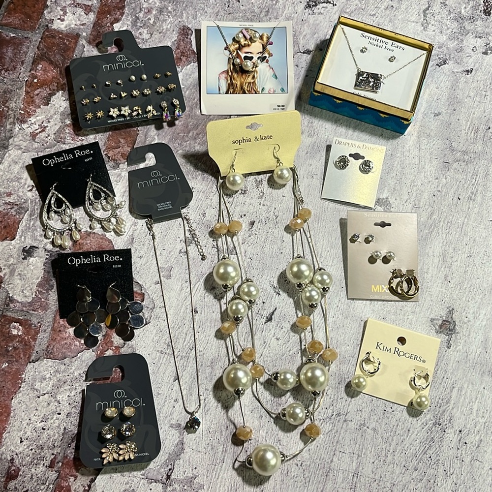 11 Piece NWT Mixed Brand Jewelry Lot
